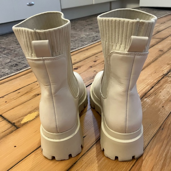 Steve Madden Hayle chelsea boots - Picture 2 of 7